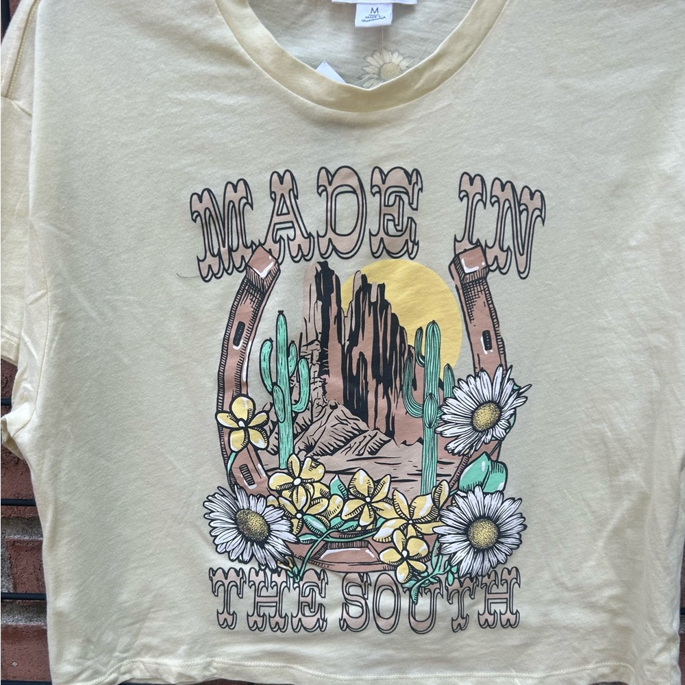 Outlaw Graphic Tee with Southern Design NWT - Picture 2 of 3